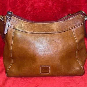 🤎PRE-Loved Dooney&Bourke Genuine Florentine Vacchetta leather